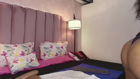  Hally Bans  online show from 04.10.26