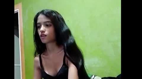 Snapshot of hambercrrist chatting on 03.10.25 hambercrist online show from 03.10.25