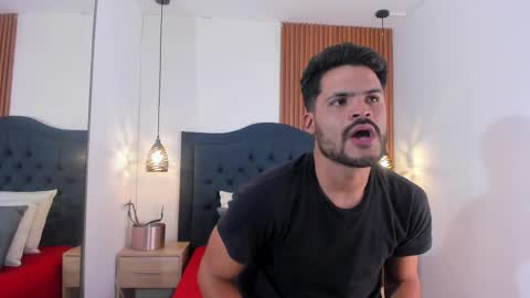 Snapshot of hamilton_1 chatting on 10.08.25 Hamilton online show from 10.08.25