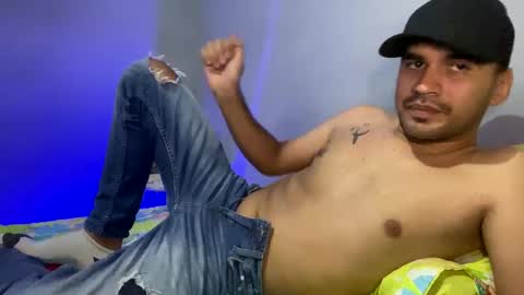 hamiltong12 online show from 10.28.25