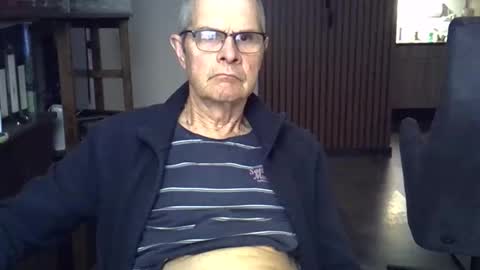 Prefer men 80 online show from 04.14.26