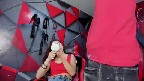 Hana and Zeta online show from 09.27.25