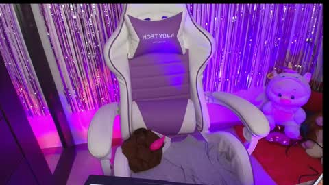 Hana Garcia online show from 12.27.24