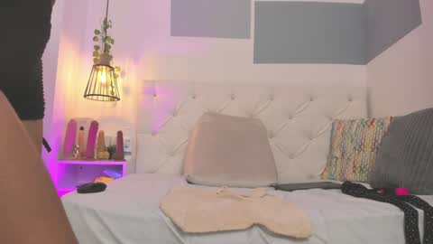 hanah_gray online show from 01.23.25