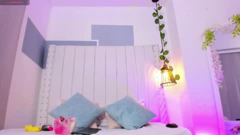 hanah_gray online show from 10.25.25