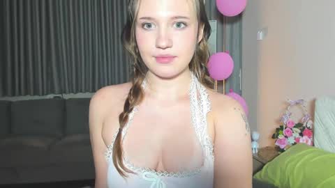 hanahwoods online show from 03.12.25