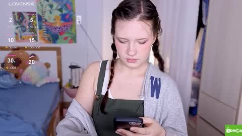 hanahwoods online show from 11.27.25