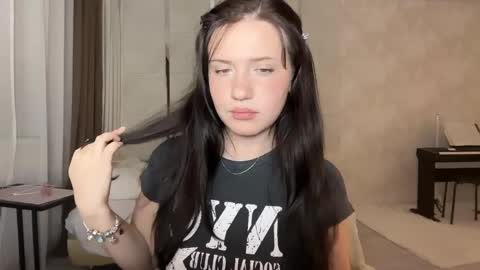hanahwoods online show from 05.22.26
