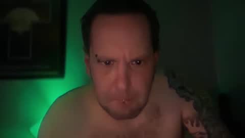 hand_banana_420 online show from 10.07.25