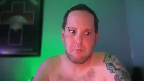 hand_banana_420 online show from 10.12.25