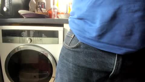 handncocknocum online show from 02.10.25