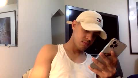 handsome01_ online show from 01.06.26