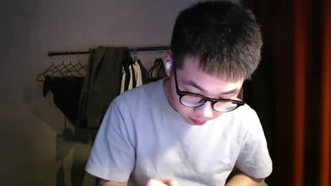 handsome_mannn online show from 01.04.25