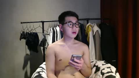 handsome_mannn online show from 01.04.25