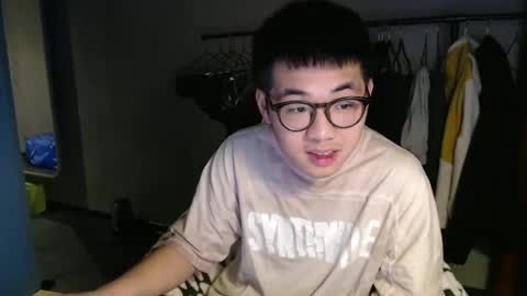 handsome_mannn online show from 01.19.25