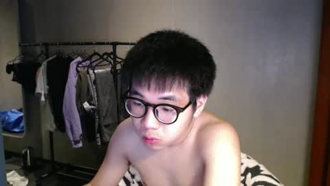 handsome_mannn online show from 02.23.25