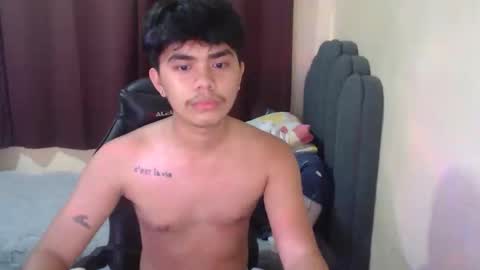 handsome_vanana online show from 10.22.25