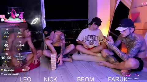 Snapshot of handsomeboys19 chatting on 09.09.25 leonardfarrucknick and otis online show from 09.09.25