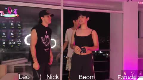 Snapshot of handsomeboys19 chatting on 09.11.25 leonardfarrucknick and otis online show from 09.11.25