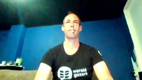 Snapshot of handsomeguy4ever chatting on 10.05.25 handsomeguy4ever online show from 10.05.25