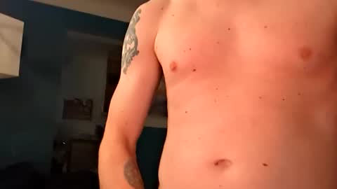 Snapshot of handsomerob42 chatting on 10.21.25 handsomerob42 online show from 10.21.25