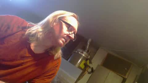 Snapshot of handyman5303 chatting on 02.20.25 Handystudman online show from 02.20.25