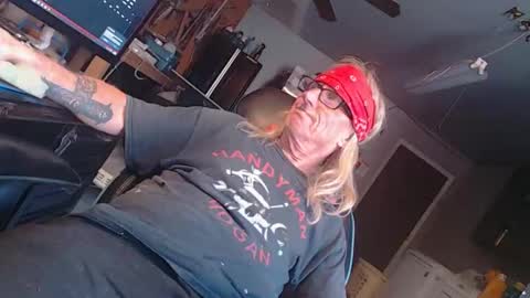 handystud33 online show from 10.21.25