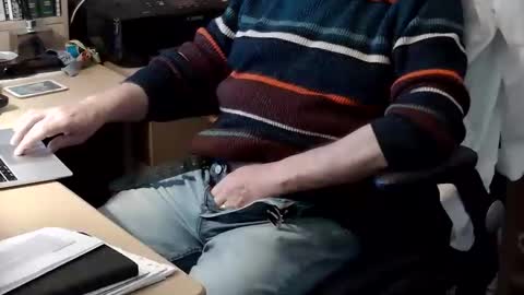 handz2 online show from 11.04.25