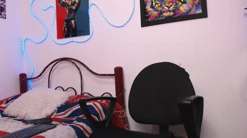 Hank online show from 10.17.25