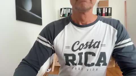 hanky online show from 10.06.25