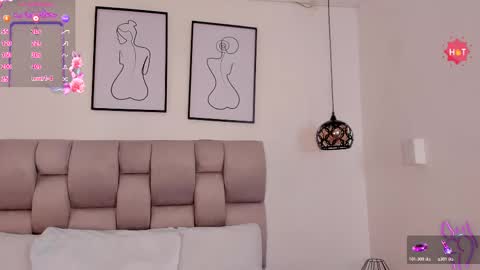 hanna__evans_ online show from 11.19.25