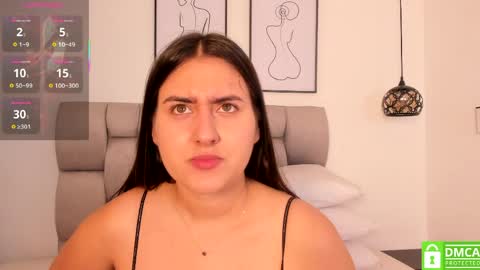 hanna__evans_ online show from 04.10.26