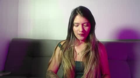 Hanna  online show from 04.11.26