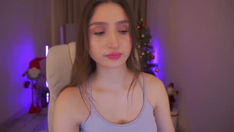 hanna__klein online show from 12.25.24
