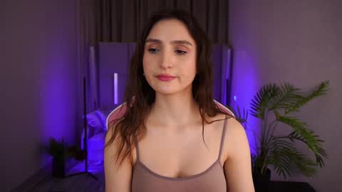 hanna__klein online show from 02.08.25