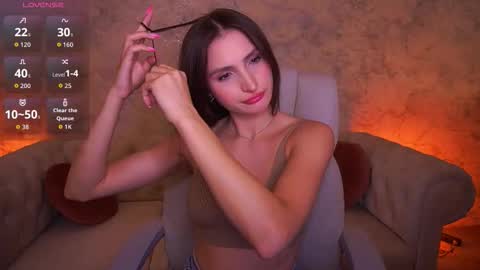 hanna__klein online show from 09.12.25