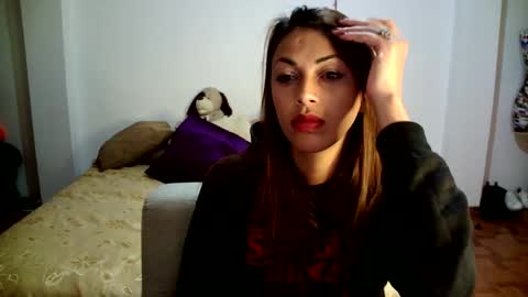 Snapshot of hanna_charming chatting on 12.03.24 Hanna charming online show from 12.03.24