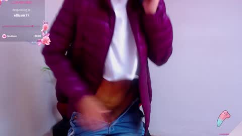Snapshot of hanna_chloe chatting on 12.16.24 Sara online show from 12.16.24