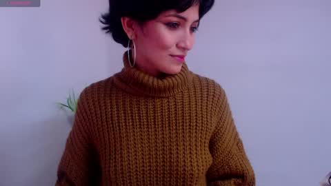 Snapshot of hanna_chloe chatting on 12.19.24 Sara online show from 12.19.24