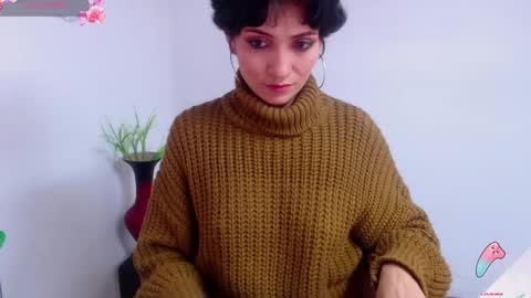 Snapshot of hanna_chloe chatting on 12.19.24 Sara online show from 12.19.24