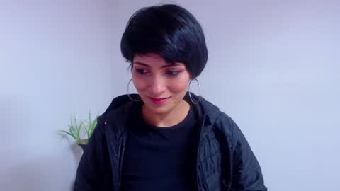 Snapshot of hanna_chloe chatting on 12.23.24 Sara online show from 12.23.24