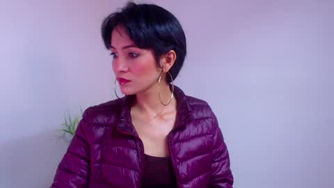 Snapshot of hanna_chloe chatting on 12.30.24 Sara online show from 12.30.24