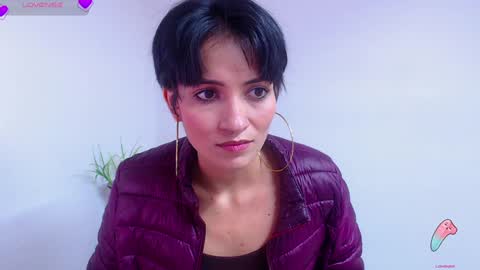Snapshot of hanna_chloe chatting on 12.30.24 Sara online show from 12.30.24