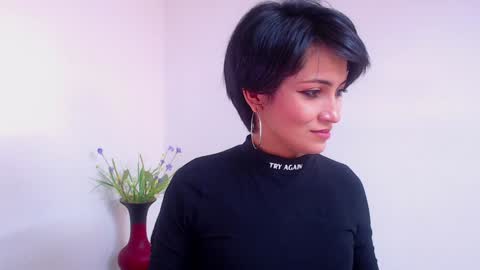 Snapshot of hanna_chloe chatting on 01.20.25 Sara online show from 01.20.25