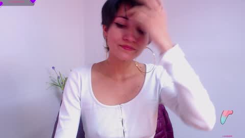 Snapshot of hanna_chloe chatting on 01.21.25 Sara online show from 01.21.25