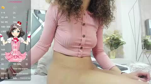 Snapshot of hanna_corne chatting on 12.10.24 HANNA online show from 12.10.24