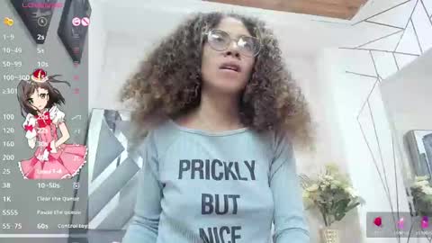 Snapshot of hanna_corne chatting on 12.11.24 HANNA online show from 12.11.24