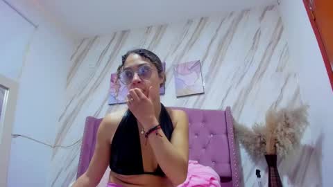 Snapshot of hanna_corne chatting on 12.30.24 HANNA online show from 12.30.24