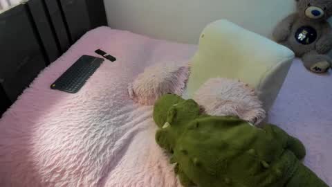 Monica online show from 01.26.25