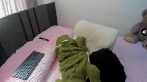 Monica online show from 02.25.25